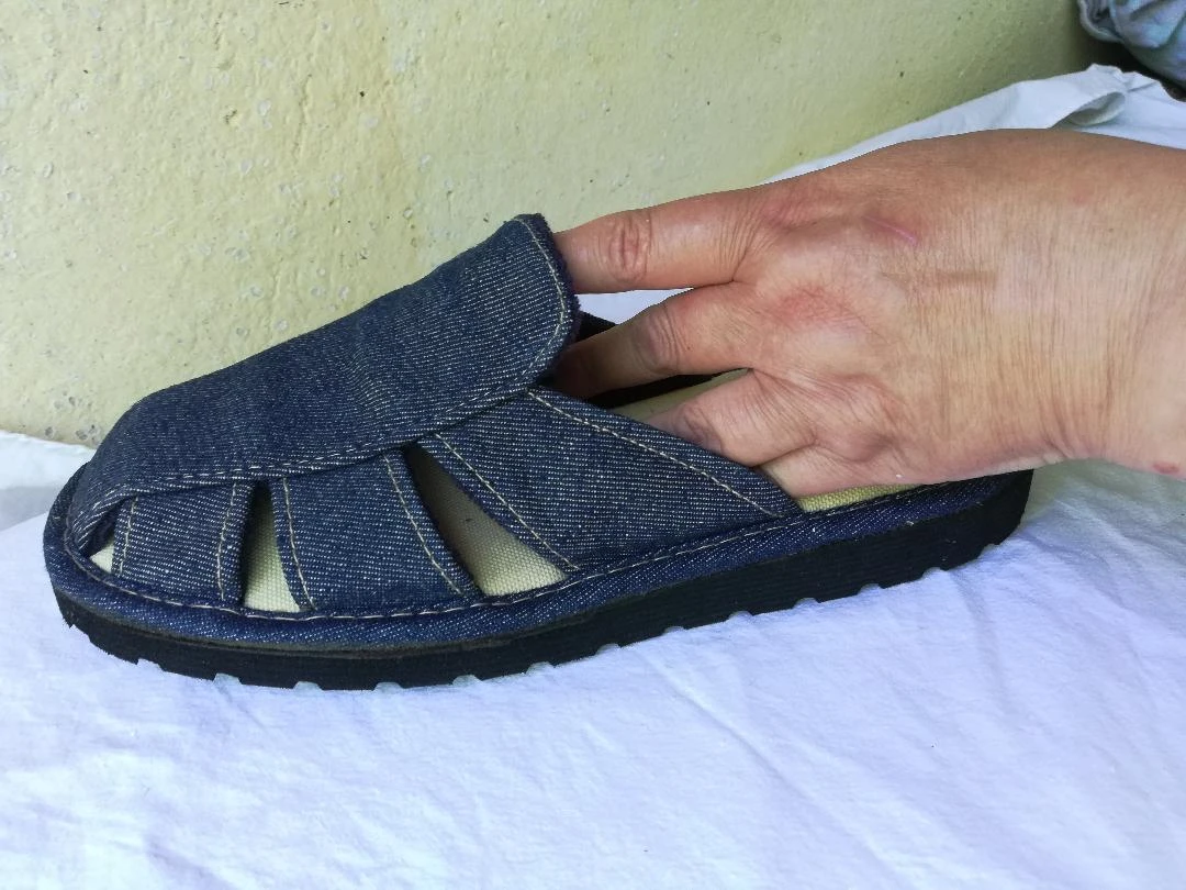 Par de mulas (también se pueden usar como pantuflas) de mezclilla talla 39-nueva – photo 4